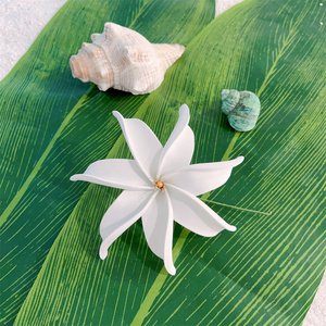 LUYI Flor de Tiare de Espuma de 12 CM, Flor para el Cabello, Gardenia Tahitiana, Estilo <span class=keywords><strong>Hawaiano</strong></span>, Flores Tropicales Hula, Adorno para el Cabello de Boda - Product Image 3