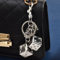Nouvel Arrivage Porte-clés et Pendentif pour Sac ou Téléphone Portable en Alliage Métallique Électroplaqué, Forme de Dés Géométrique 3D Classique, Style Instagram