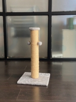 Poteau à gratter pour chat en sisal avec jouet boule en peluche, poteau à gratter pour chat en corde personnalisé, base carrée robuste, arbre à chat en gros