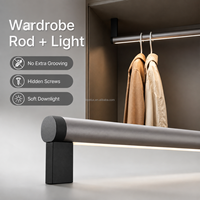 Tube lumineux LED rond en aluminium pour armoire avec éclairage dissimulé, abat-jour en plastique 3000K pour solutions d'armoires personnalisées YB4001-23