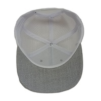 Casquette trucker structurée à 6 panneaux, casquette en maille à profil bas avec 2 bandes latérales, sergé de coton avec logo personnalisé tissé