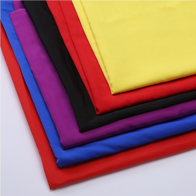 85% Nylon 15% Spandex  Sports Fabric Stock Lot Fabric 75D 4 Way Stretch Fabric for Sportswear Leggings