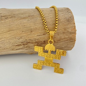 Yunnique – collier avec pendentif en forme de lettre en acier inoxydable, design géométrique doré, bijoux de fête à la mode, accessoire de chaîne Hip Hop pour hommes - Product Image 4