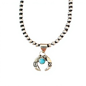 Mini Colgante de Naja Turquesa Hecho a Mano en Plata de Ley, Joyería Boho Occidental, Regalo Único para Mujeres - Product Image 1