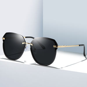 Lunettes de soleil légères pour femmes, lunettes de soleil tendance pour femmes, lunettes de soleil polarisées - Product Image 3