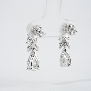 ต่างหูแบบติดหูทรงหยดน้ำ ดีไซน์หรูหรา ขนาด 5*8 มม. ทรงลูกแพร์ ประดับด้วยโมอิสซาไนต์ เกรด DEF เงินแท้ S925 - Product Image 4