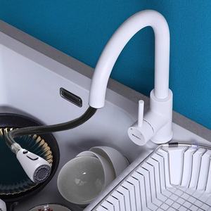 Évier de cuisine double en granit blanc et quartz avec égouttoir, à encastrer sous plan ou sur plan, robuste et moderne - Product Image 4