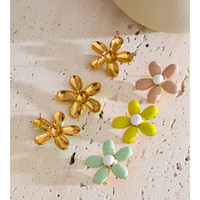 Anting-anting stud enamel stainless steel JINYOU 5946 yang lucu, tahan air, berlapis emas, dan elegan untuk pemakaian sehari-hari