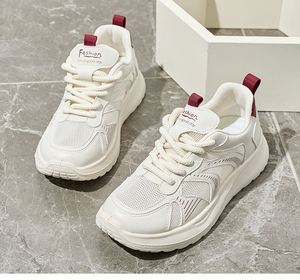Zapatillas deportivas de mujer estilo 'Dad' con suela gruesa y aumento de altura, novedad primavera 2026, versátiles para uso diario y casual, ideales para comercio transfronterizo. - Product Image 2