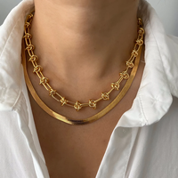 Productos populares Collar de serpiente plana de herradura cubana de acero inoxidable Cadena de cuerda torcida de oro de 18K Collar de cadena de nudo grueso para mujer