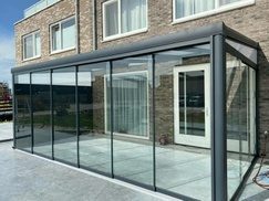 Portes coulissantes empilables en profilé <span class=keywords><strong>aluminium</strong></span> pour patio et jardin, étanches, multi-panneaux, avec rail inférieur, couleurs <span class=keywords><strong>RAL</strong></span>, vente en gros - Product Image 5