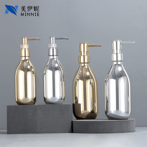 Distributeur à pompe Minnie 500ml, flacon cosmétique plaqué or et argent pour shampoing, gel douche, lotion - Product Image 1