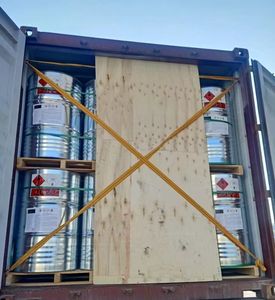 Produits chimiques organiques de grande pureté tétrachloroéthylène ou perchloroéthylène pour le nettoyage à sec - Product Image 5