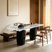 Base de table en fibre de verre de forme rocheuse, style antique traditionnel, avec un design artisanal durable et écologique, pour usage commercial et salons.