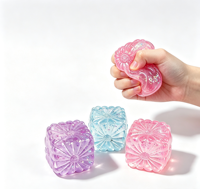 Jouet sensoriel anti-stress en TPR souple et compressible, cube de fleur transparent multicolore scintillant de 5,5 cm, jouet en maltose mignon