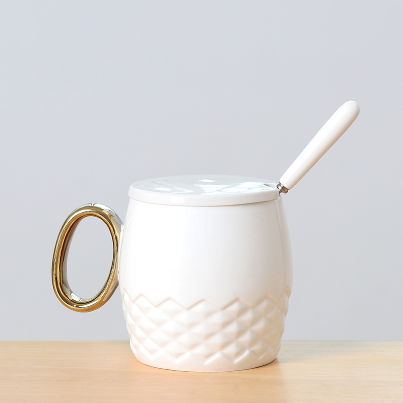 White cup, spoon, and lid (no gift box)