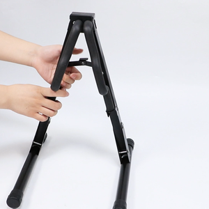 حامل جيتار ويوكليلي معدني قابل للطي من راييو GH-551 - متين وصديق للبيئة باللون الأسود - Product Image 5