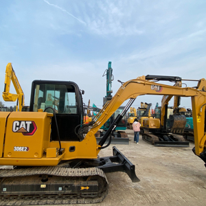 Excavadora Usada Caterpillar 306 de 6 Toneladas, Miniexcavadora Hidráulica de Orugas, Original de Japón, Buen Estado, Pocas Horas de Uso, Económica - Product Image 1