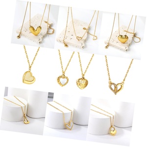 Colliers Pendentifs Cœur Personnalisés en Acier Inoxydable Plaqué Or 18K avec Zircon Coquillage pour Couples Amoureux, Vente en Gros de Bijoux pour Femmes - Product Image 1