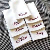Serviettes de table en lin brodées sur mesure, faites à la main, durables, lavables en machine, multicolores, pour fêtes, occasions spéciales, luxueuses, naturelles, rustiques