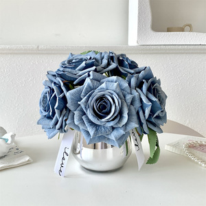 Bouquet de roses artificielles en soie Muyu Chronicles, fait main, décoration pour la Saint-Valentin, arrangement de table pour la maison - Product Image 4