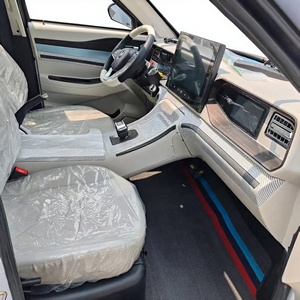 Le nouveau véhicule alimenté par batterie au lithium est devenu un véhicule électrique à quatre roues utilisé pour transporter les enfants par les familles. - Product Image 3