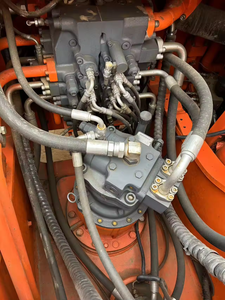 Excavadora dx225 usada de 22 toneladas usada Doosan dx225 Excavadora de orugas Doosan 225 de alta calidad a la venta Excavadora usada Cat 320 320d2 - Product Image 4