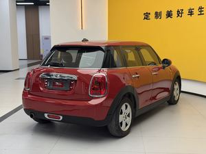 <span class=keywords><strong>MINI</strong></span> ONE 1.2T <span class=keywords><strong>2016</strong></span> Usado, <span class=keywords><strong>5</strong></span> <span class=keywords><strong>Puertas</strong></span>, Hatchback F55, Gasolina, Auto Urbano Pequeño, Volante a la Izquierda, <span class=keywords><strong>5</strong></span> Asientos, Vehículo Usado Económico en Stock - Product Image 5