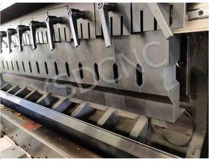 Macchina piegatura lamiera automatica pannello Cnc Bender centro di piegatura flessibile dalla tecnologia <span class=keywords><strong>Salvagnini</strong></span> - Product Image 6