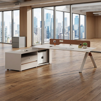 Poste de travail en îlot de bureau, bureau informatique moderne en L, station de travail avec cloison pour employés, ensemble de mobilier de table, vente en gros