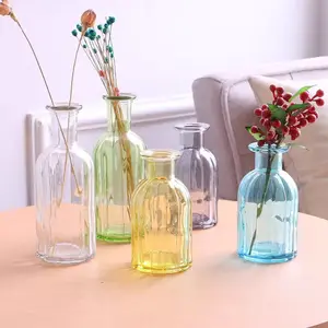 Vaso de mesa pequeno retrô estilo europeu, vaso de vidro multicolorido para arranjo de flores e plantas hidropônicas, alta funcionalidade