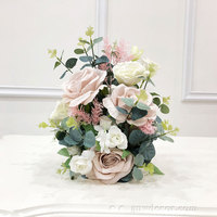 Arrangement de fleurs artificielles GNW sur mesure, rose blanche fantaisie, hydrangea, centre de table, fleurs et couronnes artificielles