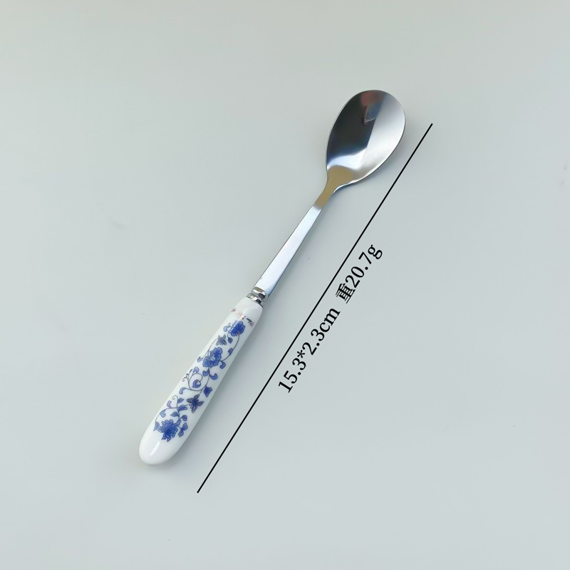 ช้อนพอร์ซเลนสีน้ำเงินและขาว รุ่น Type C
