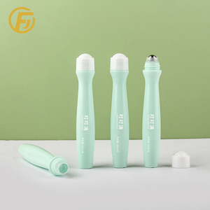 Bâton d'<span class=keywords><strong>huile</strong></span> <span class=keywords><strong>essentielle</strong></span> en forme de boule, portable pour une utilisation en extérieur, adapté aux bébés et aux femmes enceintes, peut prévenir les piqûres de moustiques - Product Image 3