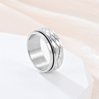 Bague en acier inoxydable 8 mm à motif losanges taillés, texture géométrique, large, en stock, vente en gros, bijoux de mode pour hommes