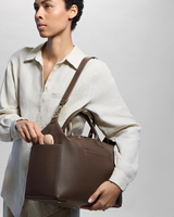 Sac à langer de luxe RAYLON en similicuir vegan avec logo personnalisé, imperméable, portable, fermeture éclair, design tendance, sac de soins pour bébé