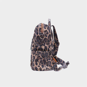 กระเป๋าเป้สะพายหลังโพลีเอสเตอร์กันน้ำสำหรับผู้หญิงลายเสือดาวความจุขนาดใหญ่สายสะพายไหล่แบบถอดได้กระเป๋าเดินทางแบบมีซิป รุ่น 152164 - Product Image 2