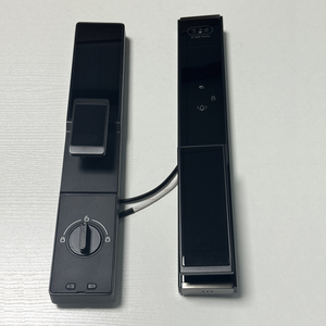 Serrures intelligentes pour porte d'entrée <span class=keywords><strong>Serrure</strong></span> intelligente Tuya pour porte étanche <span class=keywords><strong>Serrure</strong></span> de porte intelligente extérieure avec caméra et empreinte digitale pour porte <span class=keywords><strong>en</strong></span> bois - Product Image 5