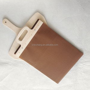 Omake Neue Gleitende Pizzaschaufel mit Holzgriff Antihaftbeschichtet Umweltfreundlich Ofenfest Hitzebeständig 30x58cm Backzubehör - Product Image 4