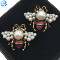 Clip de chaussure amovible en forme de perle d'abeille, bijou de chaussure personnalisé, broche abeille en alliage plaqué or et émail pour tenues DIY