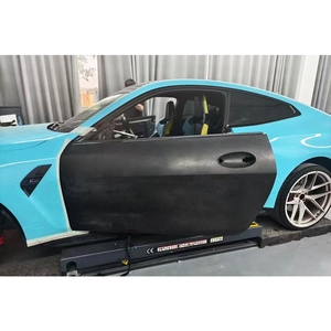 Kit de carrocería con protector de panel de puerta de fibra de carbono para modificación y actualización de automóviles BMW M4 G82, años 2014-2024 - Product Image 4