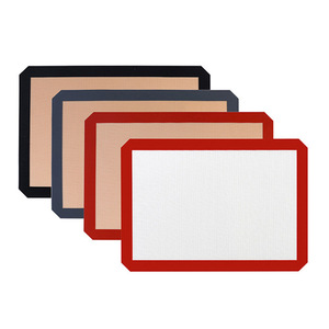 Tapis <span class=keywords><strong>de</strong></span> cuisson pliable en silicone compact pour la pâtisserie à domicile et le pétrissage <span class=keywords><strong>de</strong></span> la pâte dans les petites cuisines - Product Image 2