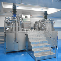 Mélangeur de gel capillaire Henwi 200-5000 litres, machine à fabriquer l'huile capillaire, mélangeur homogénéisateur sous vide haute vitesse pour crème cosmétique