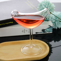 Verre créatif soufflé à la main Verre à cocktail pour oiseau Verre à vin grand personnalisé Porte-cigarette moléculaire Internet Design célèbre