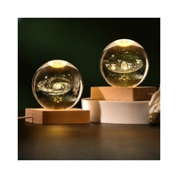Décoration d'intérieur en dropshipping : Boule de cristal lumineuse 3D, veilleuse galaxie sculptée, cadeau original pour l'artisanat domestique