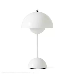 Lampe de table moderne portable sans fil rechargeable 3 couleurs LED tactile pour la décoration de la maison et de la chambre couleur bleue - Product Image 6