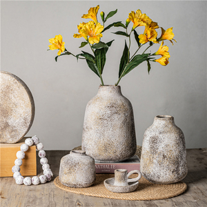 <span class=keywords><strong>Vase</strong></span> à fleurs rond rétro en terre cuite ornements minimalistes décor à la maison Table intérieure salon Vases décoratifs en céramique - Product Image 1