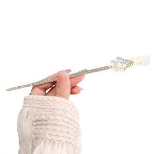 Horquilla de estilo antiguo tallada para mujer, moderna, para la parte posterior de la cabeza, con diseño floral de metal, tipo Hanfu Step Shake Pan - Product Image 5