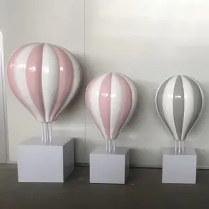 Accesorios de alquiler de estudio fibra de vidrio Candyland escultura resina globo de aire caliente accesorios para decoración de Navidad