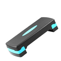 Plataforma de Step Aeróbico de 68 cm con Superficie Antideslizante, Altura Ajustable, Ligera y Duradera